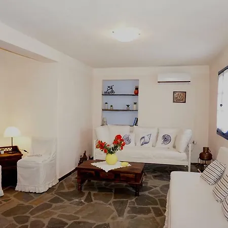 La Petite Chapelle House Apartment Dio Choria