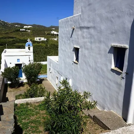 La Petite Chapelle House